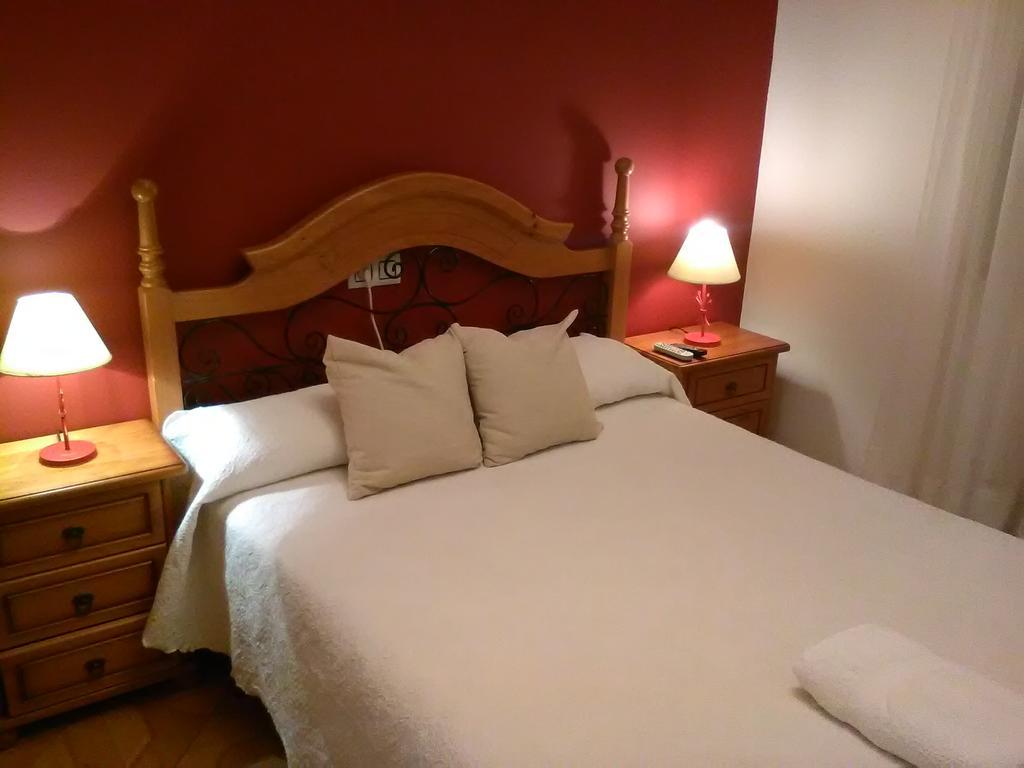 Casa Rural La Esmeralda Наваредонда де Гредос Екстериор снимка